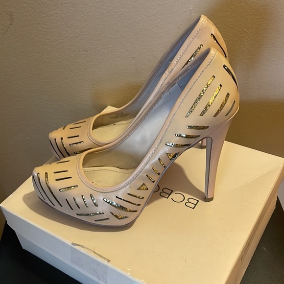 BCBG Eneration size 9 Mojave/Gold - Picture 4 of 7